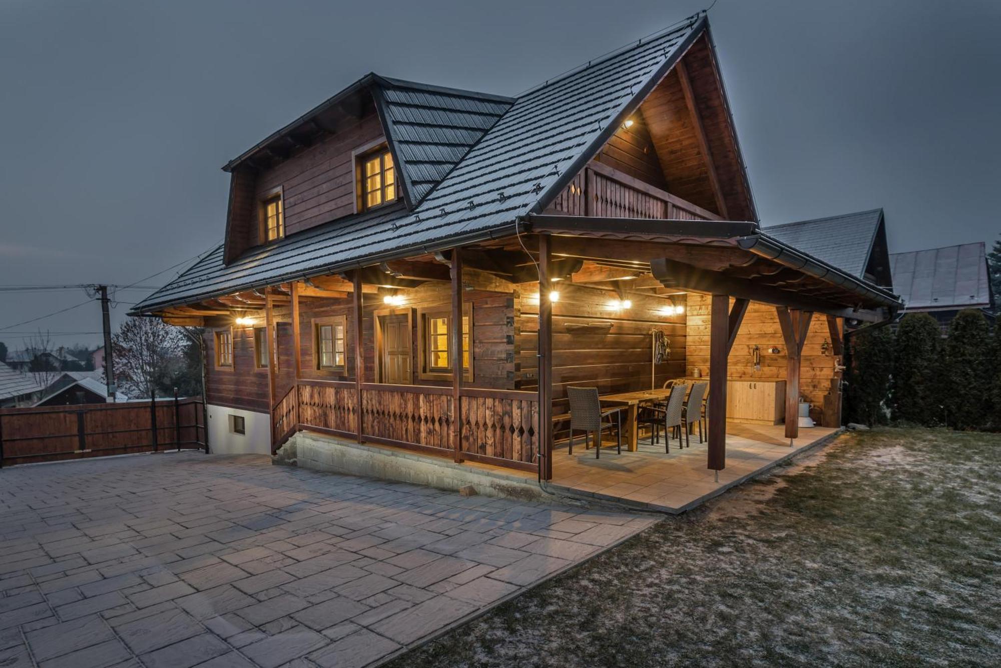 Drevenica Emilka, 5 Min Restauracia, Z Terasy Vyhlad Na Kralovu Holu A Polomske Ocko, Gril, Ohnisko, Kotlik Villa Brezno Ngoại thất bức ảnh